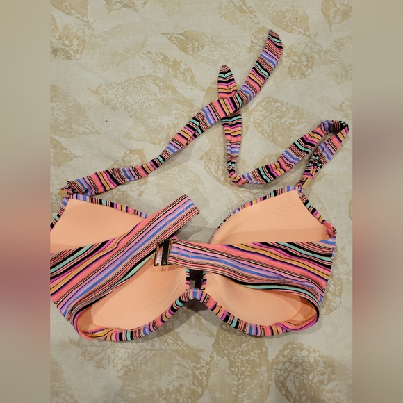 Victoria Secret Bikini Top 34D - Picture 2 of 3